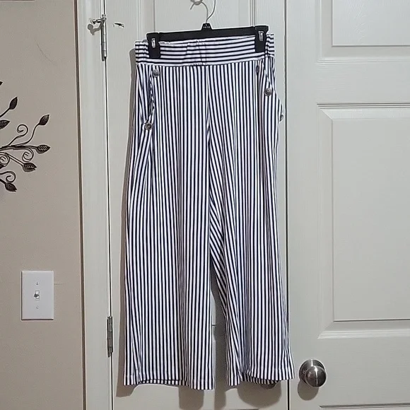 Blue outfit robert louis (s) pants. Cable & gauge (s) top. - Picture 6 of 9